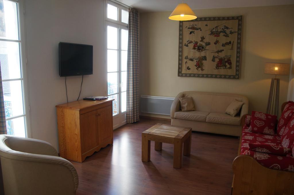 Apartment Perennes