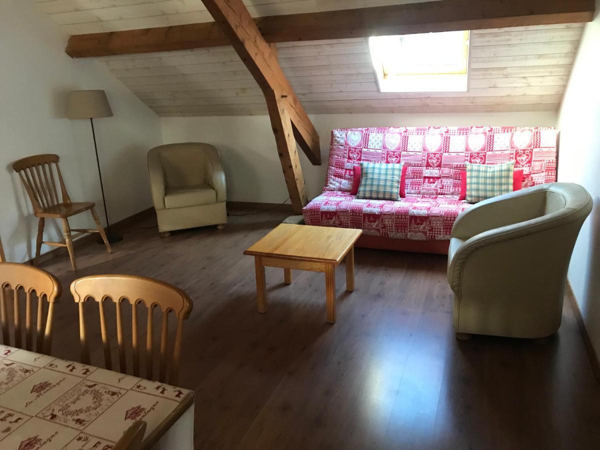 Apartment Perennes